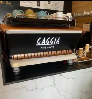 للبيع ماكينة قهوة إسبريسو GAGGIA MILANO La Reale – 2 Group