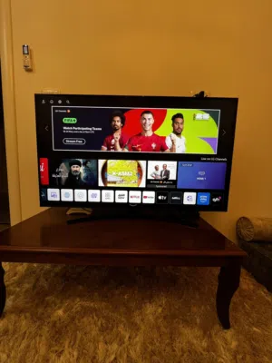 شاشه LG مواصفات ربي يبارك استعمال نظيف شبه جديدة 55 بوصه وسعر كويس