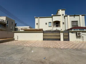 250 m2 3 Bedrooms Villa for Rent in Muscat Seeb