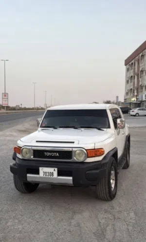 Used Toyota FJ in Ras Al Khaimah