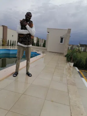 اسطي سراميك سوداني موجود في وداي الربيع