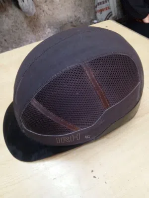 خوذة ركوب الخيل