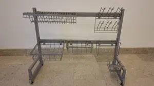 حامل مطبخ معدني قابل للتعديل للبيع – مستعمل بحالة جيدة Adjustable Metal Kitchen Rack