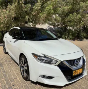 Nissan Maxima Platinum