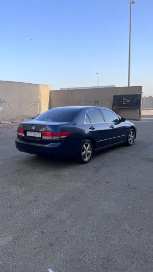 هوندا اكورد 2004