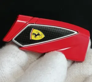 قداحات اصليه معدنيه ( فيراري ) Ferrari Refillable Turbo Lighter. Red and Black