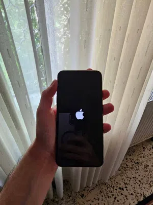 Apple iPhone 11 Pro Max 64 GB in Amman