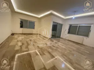 شقة * للايجار  * موقع مميز * 3 نوم * دير غبار