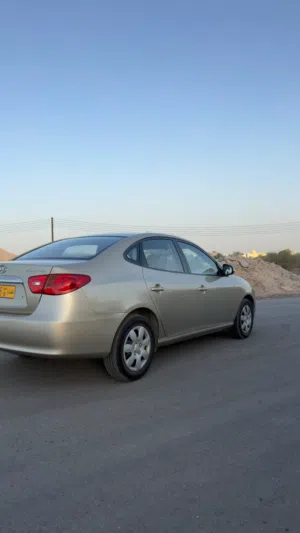 Used Hyundai Elantra in Al Dakhiliya