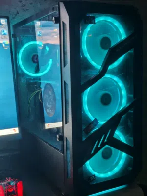 Windows Custom-built  Computers  for sale  in Baghdad