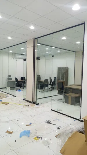 زجاج سكريت 12ملي وجميع أعمال الزجاج