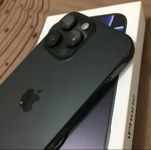 ايفون16برو ماكس شرق اوسط بطاريه 95 مشحون 250مره