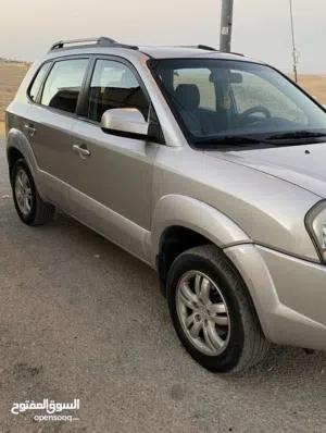 هونداي توسان 2007 توب نظافة ماتور جديد وميكانيك وكهربا ممتازة بسعر قابل للتفاوض