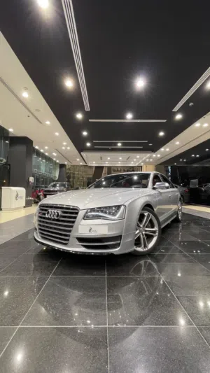 Audi S8 Model 2014