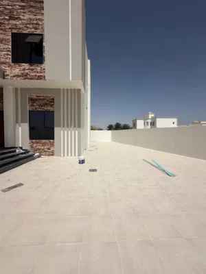 توين فيلا في الجحيله بتصميم ممتاز وديكورات راقيه بسعر 51500 على شوارع مرصوفه