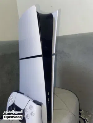 بلايستيشن فايف ديجتال مع بلس سنه للبيع