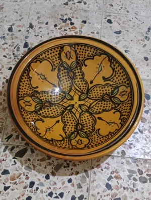 صحن فخار تونسي