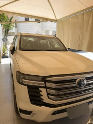 Toyota . Land Cruiser . 2026 . New0