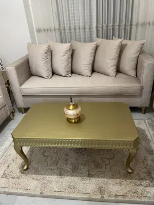 طقم ضيوف مع طاولات و سفرة