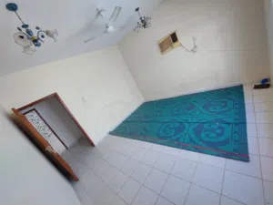 شقة واسعة بالخوض