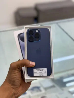 iPhone 15 Pro 256 GB Box Piece - Smooth device available