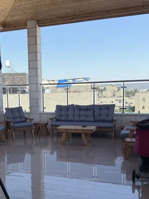 طقم جلسه خارجيه و مزلونه و طاولة نص