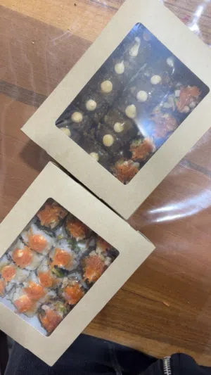 سوشي دجاج وتونة مقلي