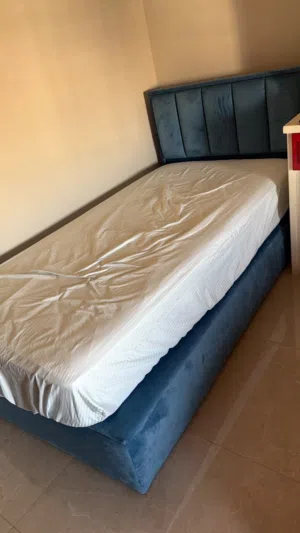غرفة كاملة للبيع بجودة جيدة جدا