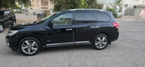 Used Nissan Pathfinder in Amman