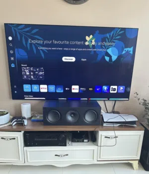 Samsung S90C 65” OLED 4K Smart TV — Excellent Condition