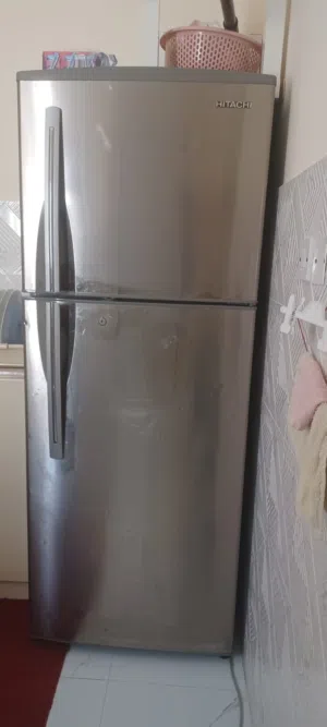 Hitachi fridge (70KG