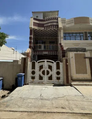 276 m2 4 Bedrooms Townhouse for Sale in Baghdad Falastin St