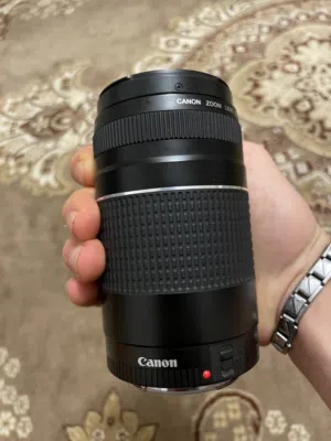 عدسة كانون 70-300