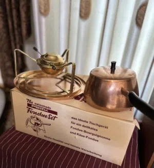 طقم فونديو نادر من النوادر صنع السبعينات أو أوائل الثمانينات