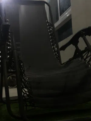 كرسي بحاله نوعا ما جيده ونضيفه