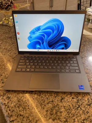 Dell latitude 7420 ديل لاتيتيود كاربون فايبر حجم مناسب للتنقل جهاز قوي و سريع بحالة الوكالة