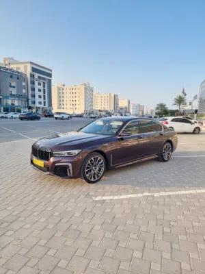 BMW740 نظيفة جداً