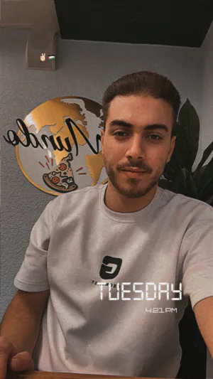 حاتم ابو رموز 