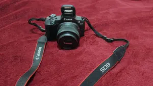 Canon EOS R100 Mirrorless Digital Camera Black