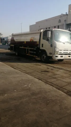 توزيع ديزل في جميع أنحاء المملكة العربية السعودية الرياض    . الدمام..   مكه...  جده...حفر الباطن