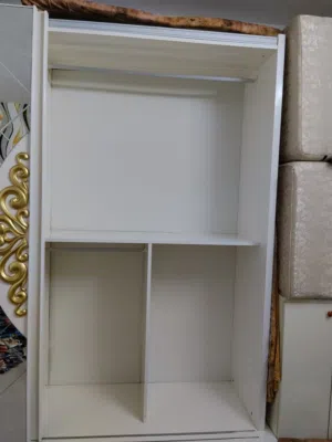 دولاب مستعمل نضيف للبيع