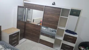 أغراض شقة للبيع لدواعي السفر