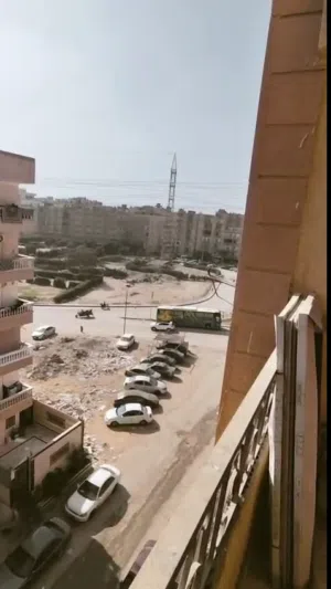 شقه للبيع بحدائق الاهرام بسعر مغري جدا اقرا باقي التفاصيل مش هتندم