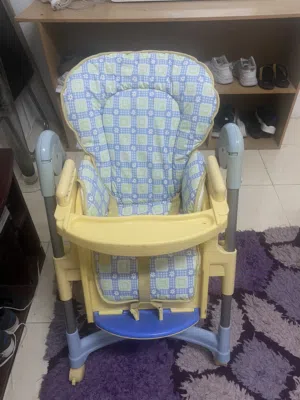كرسي طعام أطفال بحالة ممتازة High Chair for Babies & Toddlers – Excellent Condition