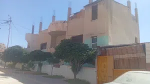 150 m2 3 Bedrooms Townhouse for Sale in Zarqa Jabal Al Ameer Hamza