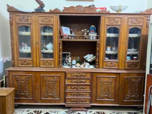 معرض(بوفيه)