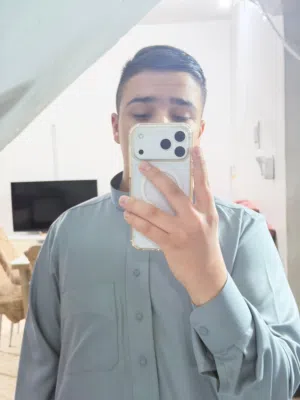 يوسف عبدالرزاق 