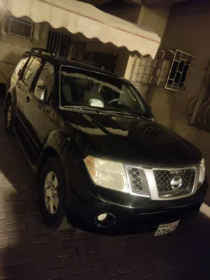 urgent sale Nissan Pathfinder model 2010vin very good condition passing until June 2026 mealeg 27200