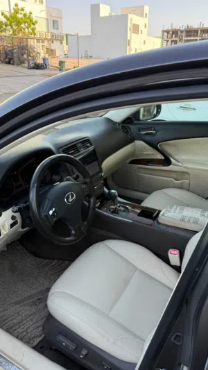 Used Lexus IS in Muscat