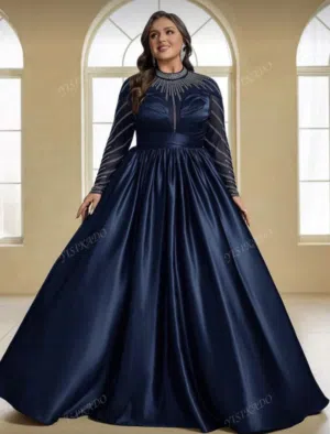 فستان كحلي ملكي يخطف الأنظار بتصميم فخم من الساتان والتطريز اللامع، متوفر الآن للبيع بسعر رمزززززي